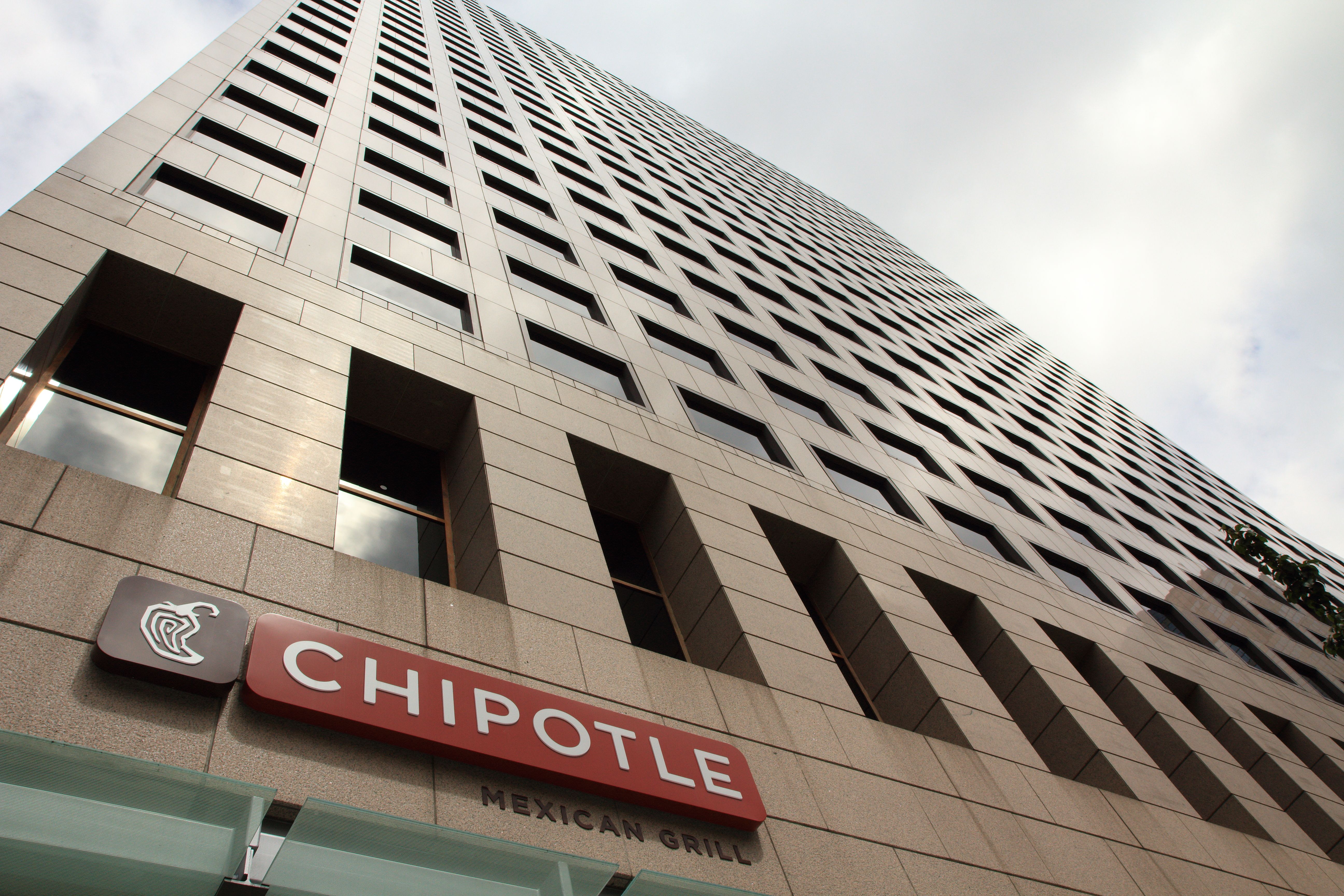 Chipotle Stock Rises After Unexpected Menu Price Hike: Retail Welcomes Costlier Burrito Bowls