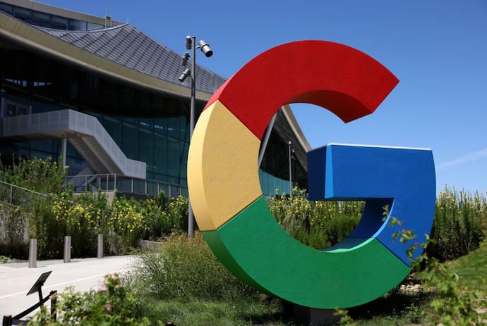Alphabet Stock Crosses $200 For First Time Following Brisk AI Product Announcements: Retail Touts It As A Value Buy