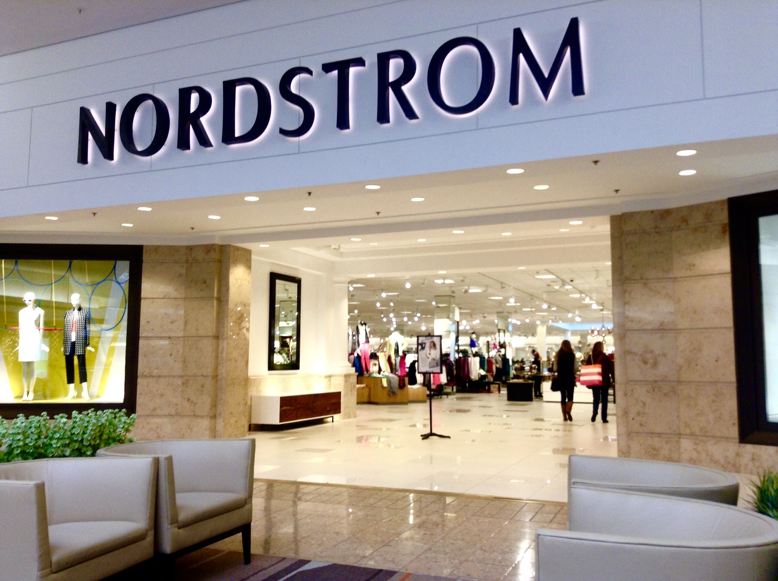 Nordstrom Stock In Focus After Q3 Earnings Beat: Retail Activity Reaches Year-High