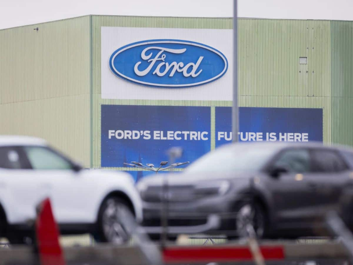 Ford Stock Dips Pre-Market After Jeffries Downgrade On 'More Difficult Start' To 2025: Retail Mood Dims