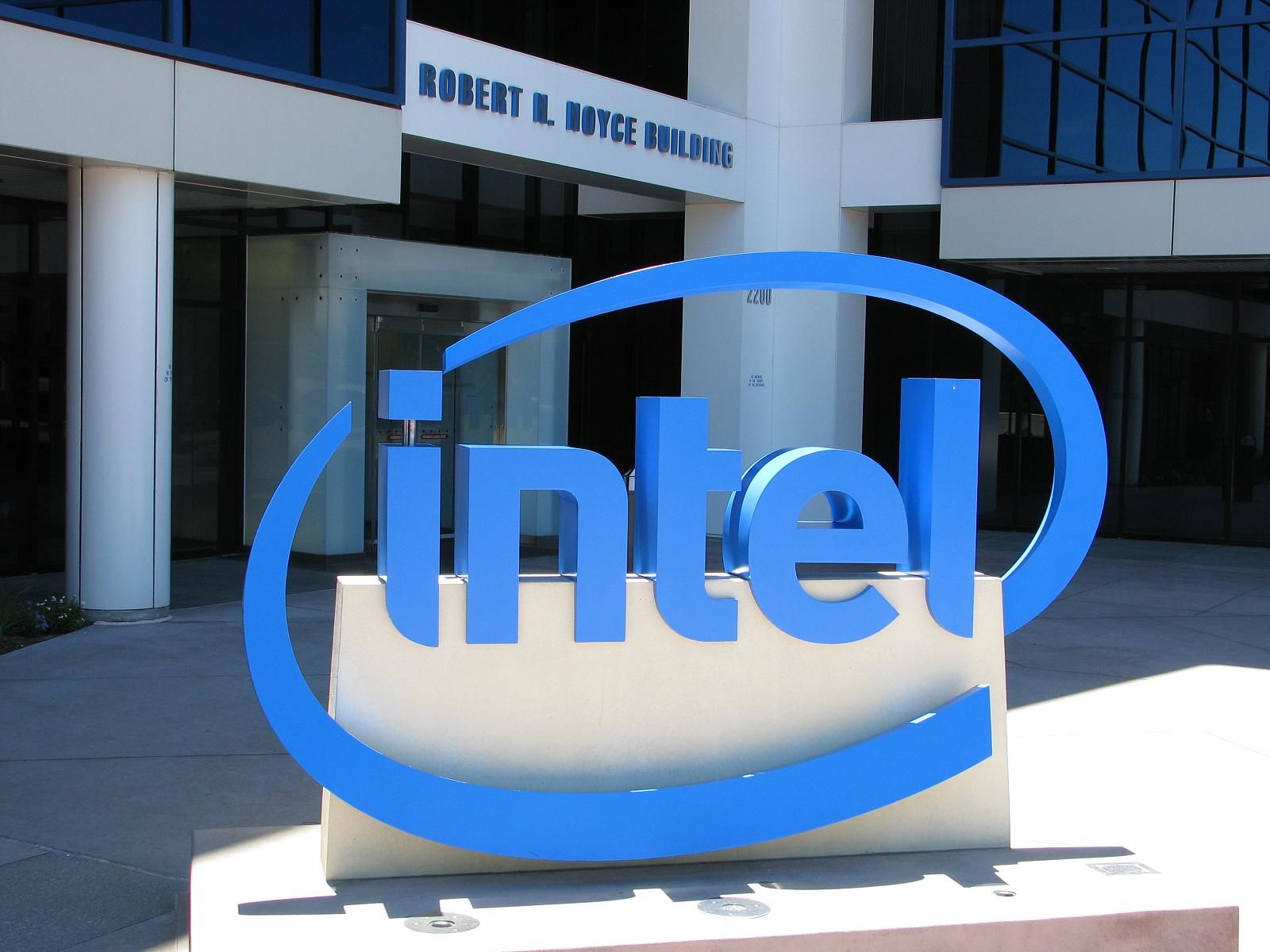 Intel Stock Rises As Chipmaker Secures $7.9B CHIPS Act Funding From Team Biden: Retail Hopes Improve