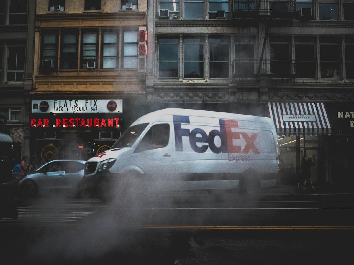 FedEx Stock Dips After Bernstein Downgrade, But JPMorgan Price Target Hike Lifts Retail Optimism