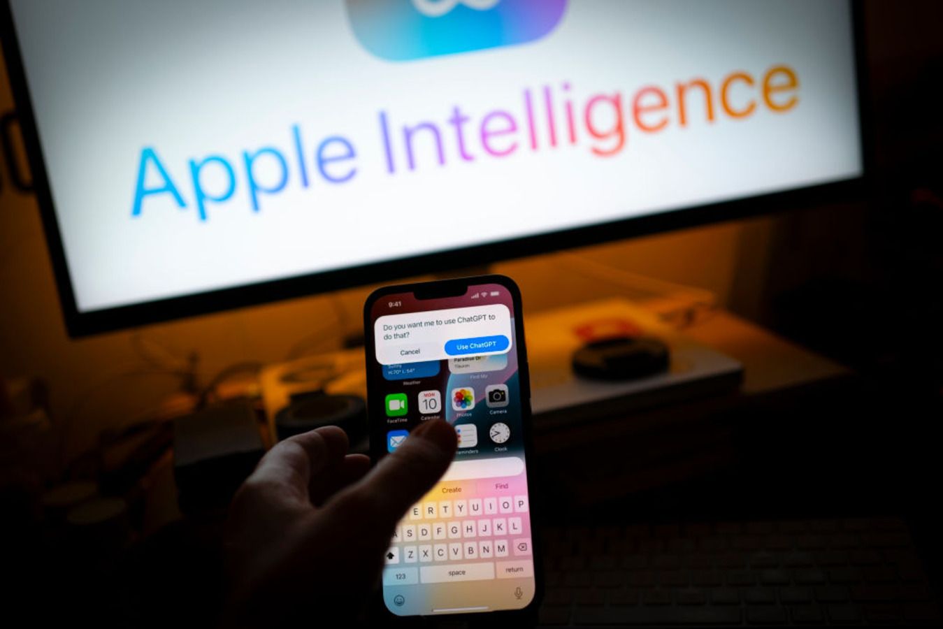 Apple Stock Hits Fresh Record Highs After Tech Giant Brings New AI Features To iPhones: Retail Cautious Amid Overbought Levels