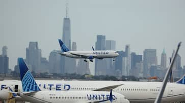 United Airlines Stock In Spotlight After Firm Accelerates Timeline To Bring Starlink Services Onboard: Retail’s Unswayed