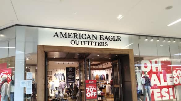 American Eagle Outfitters Stock Rises Ahead of Q3 Earnings: Retail’s Optimistic