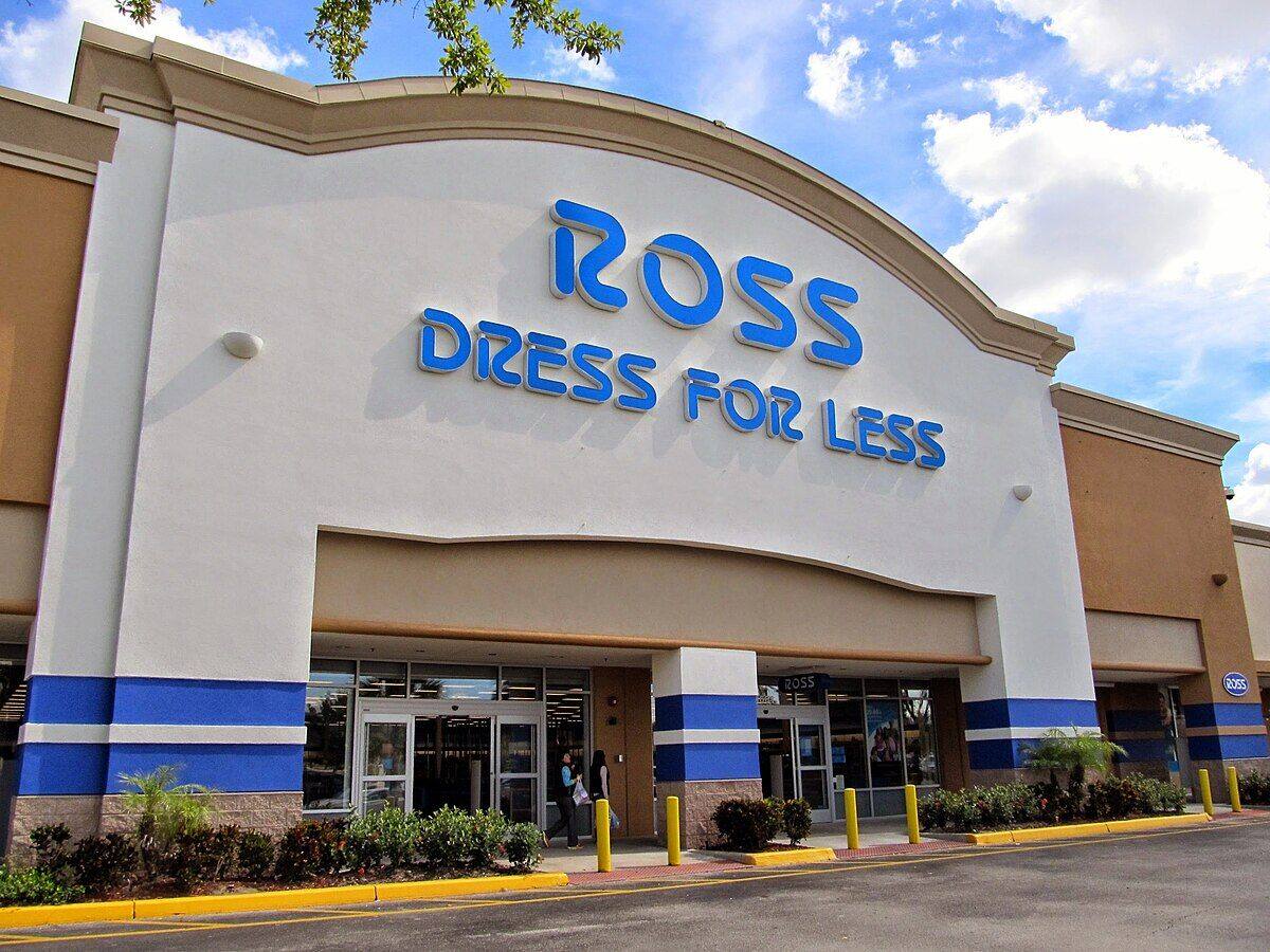 Ross Stores Stock Climbs Pre-Market Despite Mixed Q3: Wall Street’s Split, Retail Isn’t Buying It