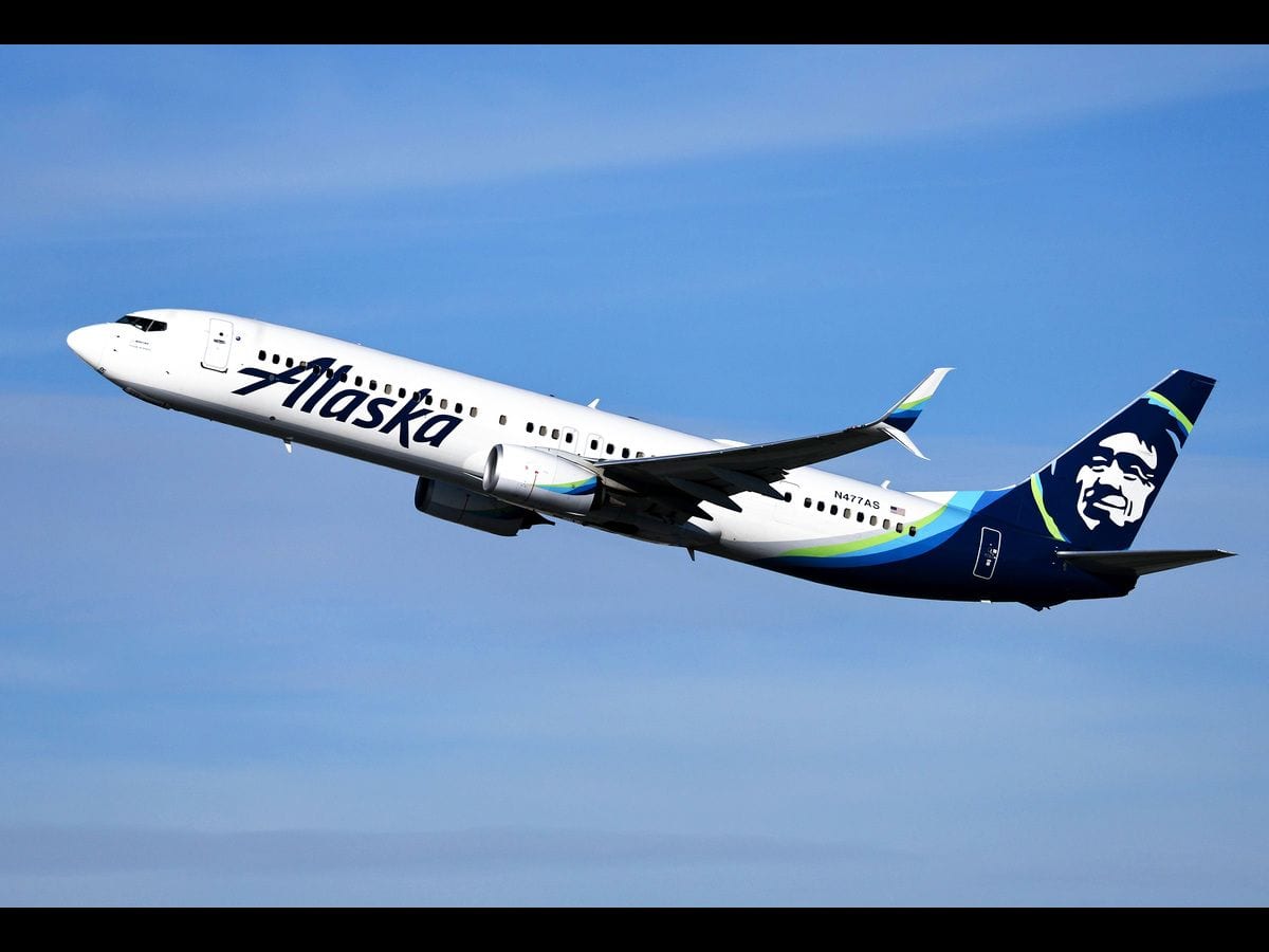 Alaska Air Stock Rallies After Airline Unveils 3-Year Strategic Plan For Incremental $1B Profits: Retail Sentiment Soars